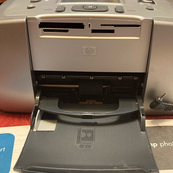 HP Photosmart 145 Compact Photo Printer - Picture 6 of 8